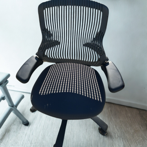 Knoll Generation Ergonomic Chair - Full black, monochrome