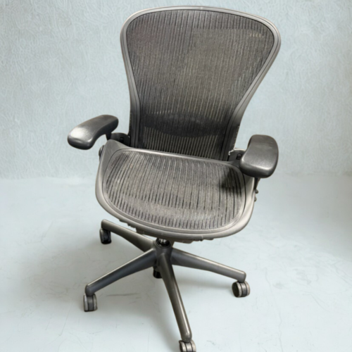 Herman Miller Aeron B – Black Frame, Black Mesh